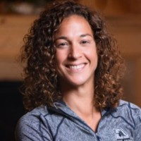 Suzanne DeLorenzo headshot