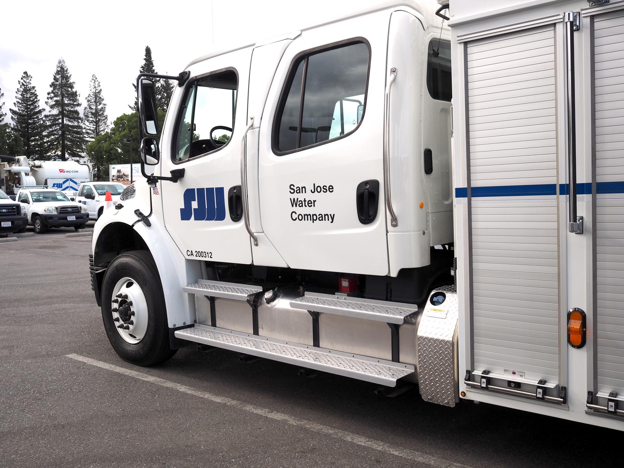 SJW truck.jpg Side