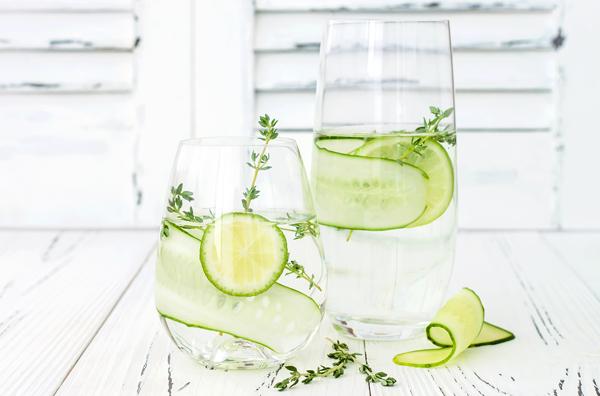 Water glass with lime